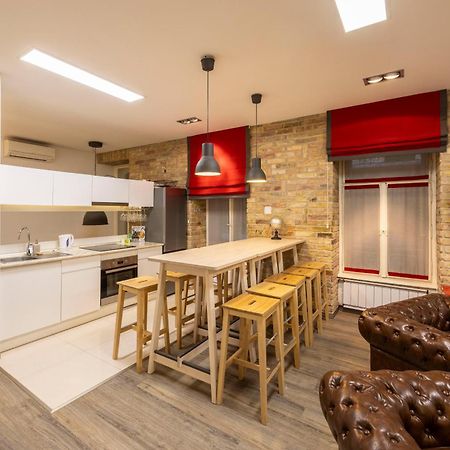 Deluxe Central Elizabeth Residence W/ 4Bedrm, 2Bathrm, 1Lvngrm 布达佩斯 外观 照片